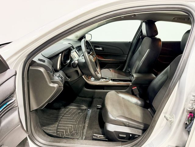 2013 Chevrolet Malibu 1LT Eco photo 22