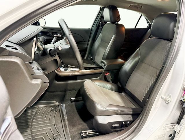 2013 Chevrolet Malibu 1LT Eco photo 23