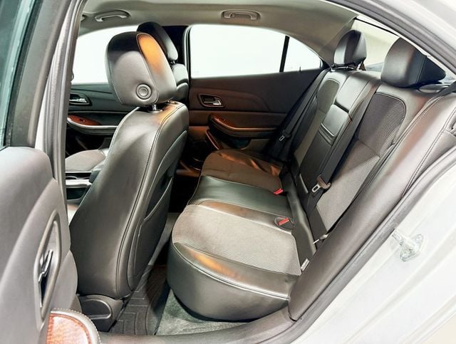 2013 Chevrolet Malibu 1LT Eco photo 28
