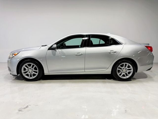 2013 Chevrolet Malibu 1LT Eco photo 3