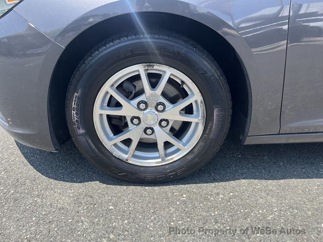 2013 Chevrolet Malibu LS - 23050863 - 8