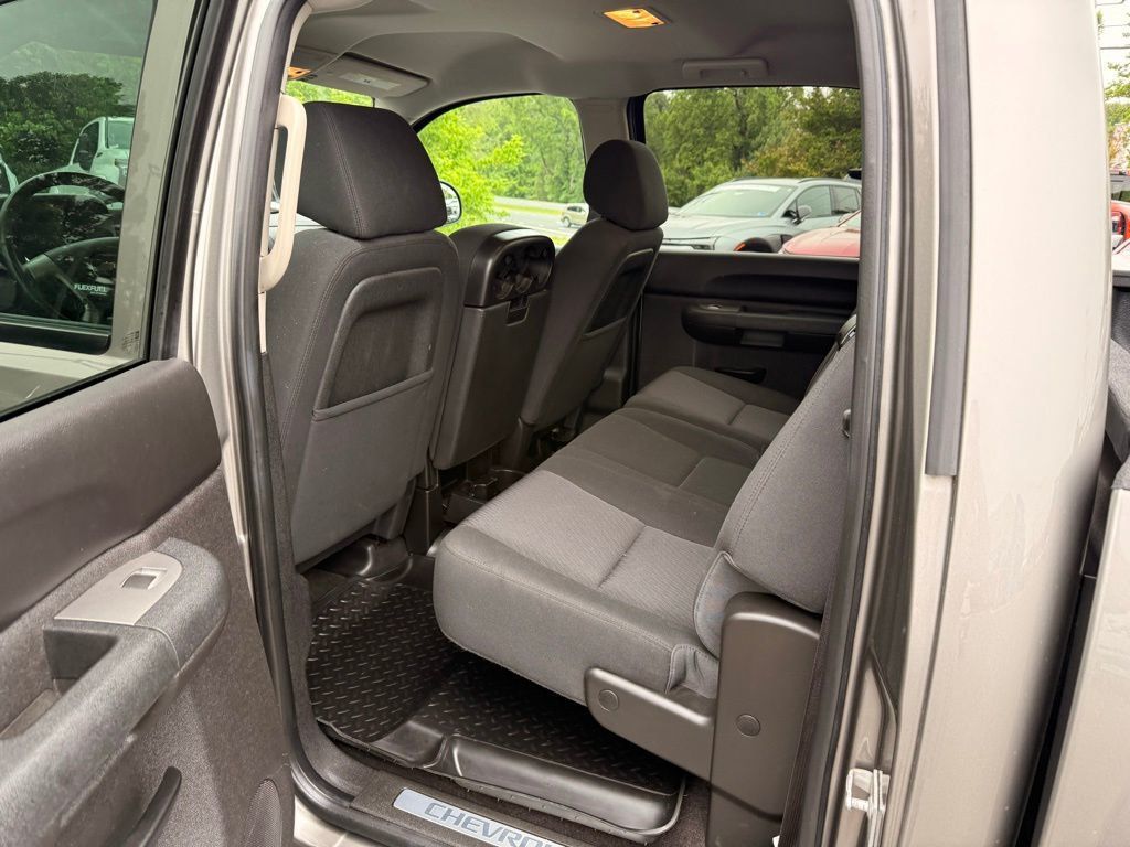 2013 Chevrolet Silverado 1500 4WD Crew Cab 143.5" LT - 23030535 - 17