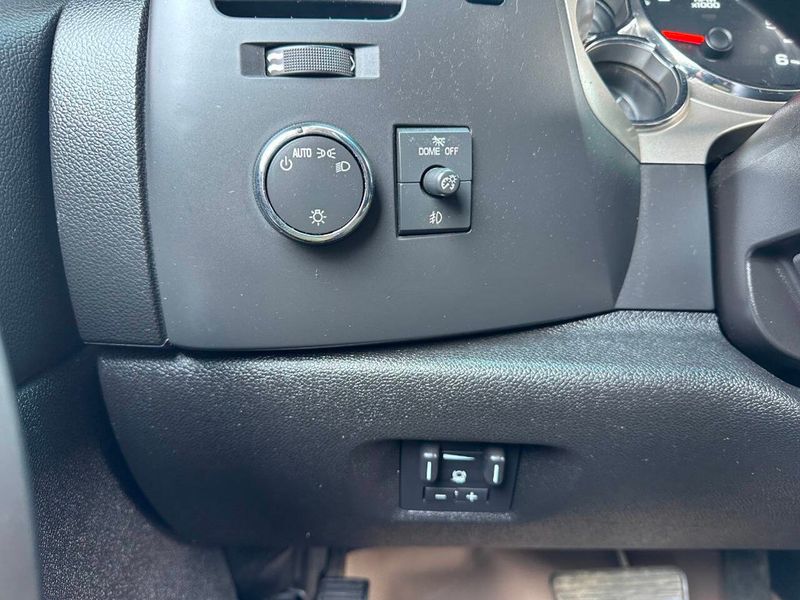 2013 Chevrolet Silverado 1500 4WD Crew Cab 143.5" LT - 22924334 - 34