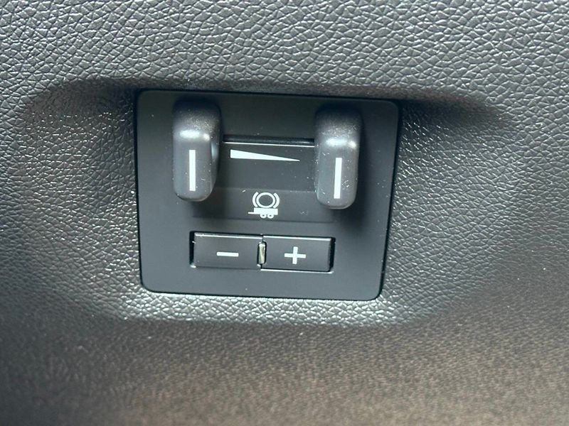 2013 Chevrolet Silverado 1500 4WD Crew Cab 143.5" LT - 22924334 - 35