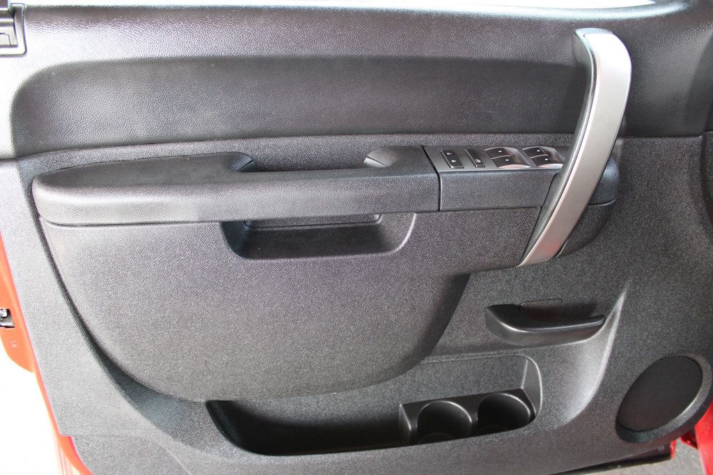2013 Chevrolet Silverado 1500 4WD Crew Cab 143.5" LT - 23088258 - 8