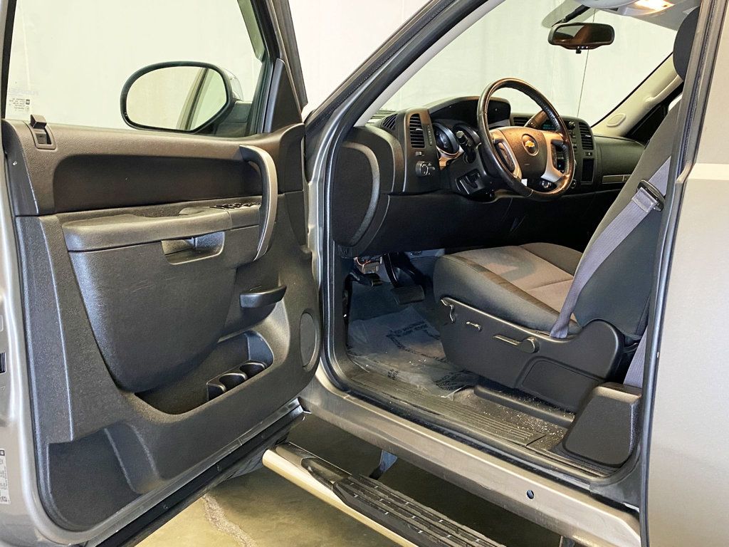 2013 Chevrolet Silverado 1500 4WD Ext Cab 143.5" LT - 22934333 - 19