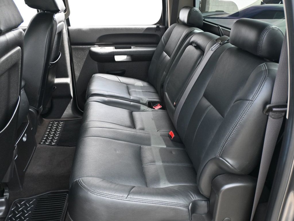 Chevrolet Silverado photo 10