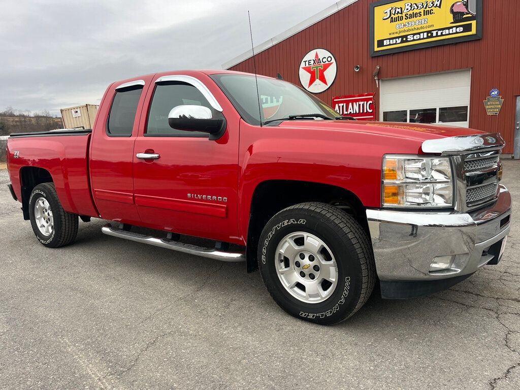2013 Chevrolet Silverado 1500 Extended Cab Short Bed 4x4 Priced Right!  - 22986489 | Video 1