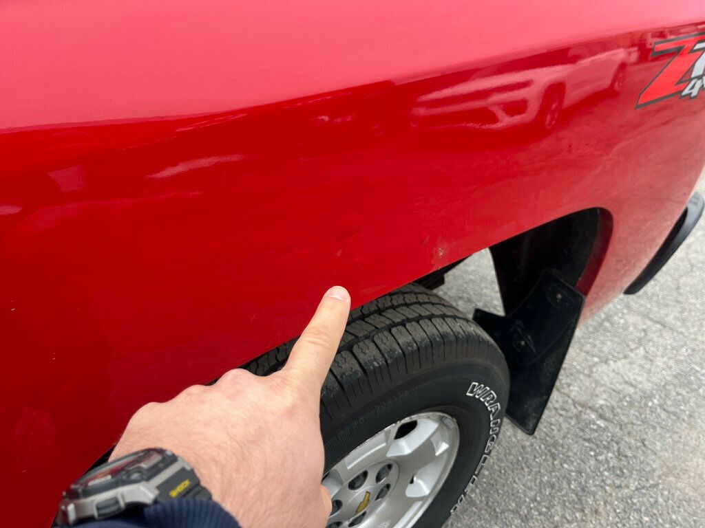 2013 Chevrolet Silverado 1500 Extended Cab Short Bed 4x4 Priced Right!  - 22986489 - 21