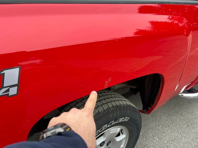 2013 Chevrolet Silverado 1500 Extended Cab Short Bed 4x4 Priced Right!  - 22986489 - 23