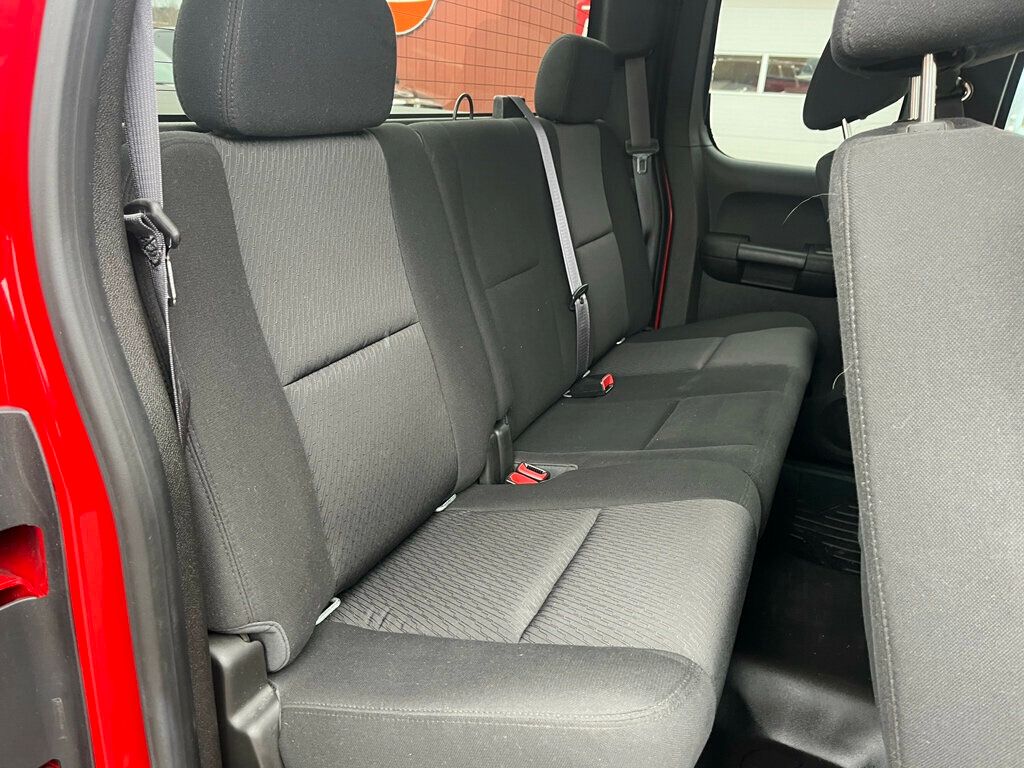 2013 Chevrolet Silverado 1500 Extended Cab Short Bed 4x4 Priced Right!  - 22986489 - 30