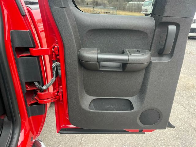 2013 Chevrolet Silverado 1500 Extended Cab Short Bed 4x4 Priced Right!  - 22986489 - 38