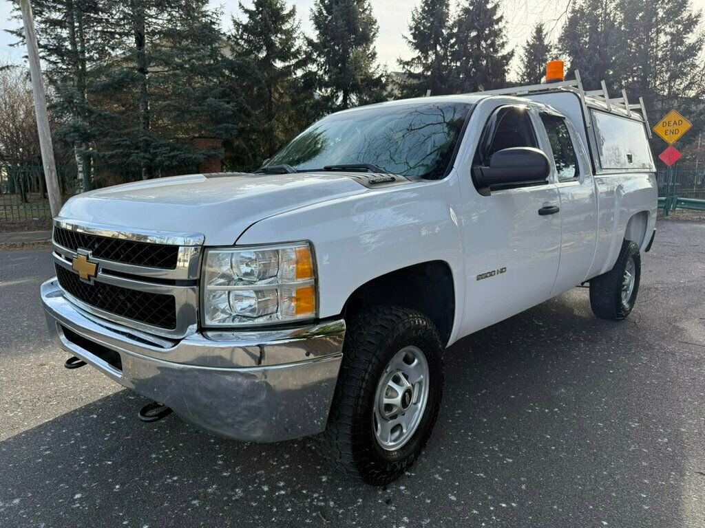 2013 Chevrolet Silverado 2500HD 4WD ENCLOSED SERVICE UTILITY BODY - 22740762 - 0