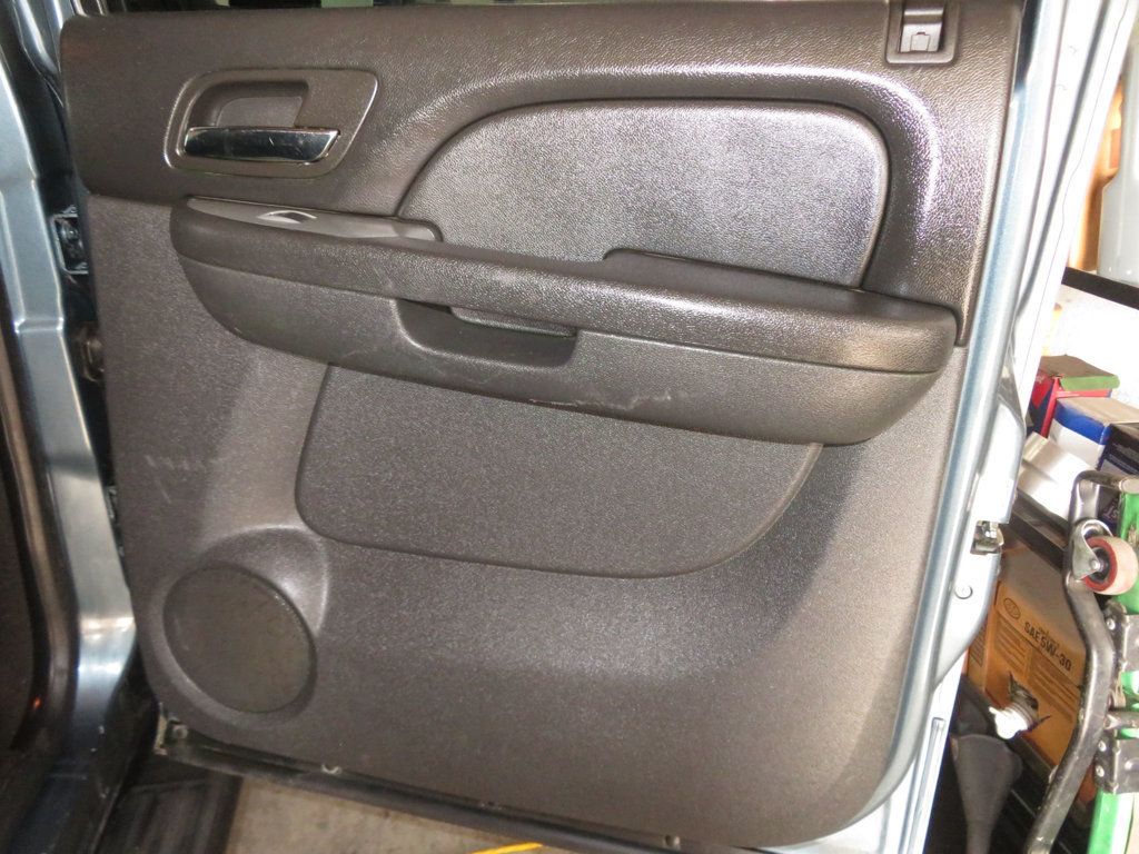 2013 Chevrolet Silverado 2500HD 4X4 CREWCAB DURAMAX DIESEL LTZ LEATHER 1OWNER AZ TRUCK LOW MILES - 22948183 - 28