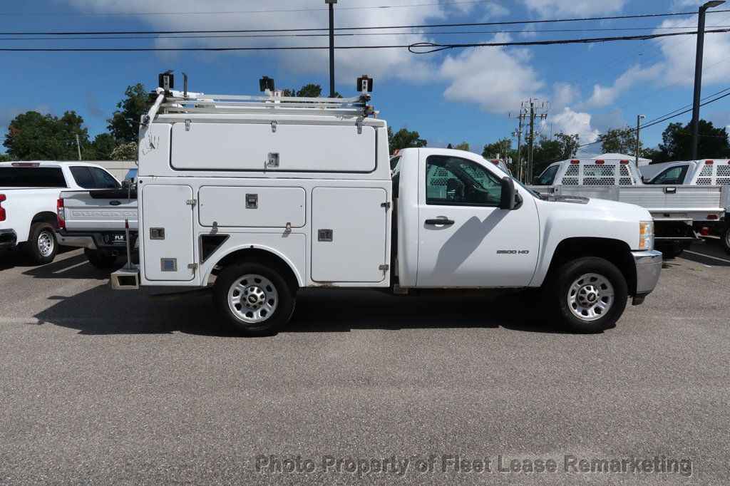 2013 Chevrolet Silverado 2500HD Silverado 2500 2WD Enclosed Fiberglass Utility Ladder Rack - 23064731 - 5