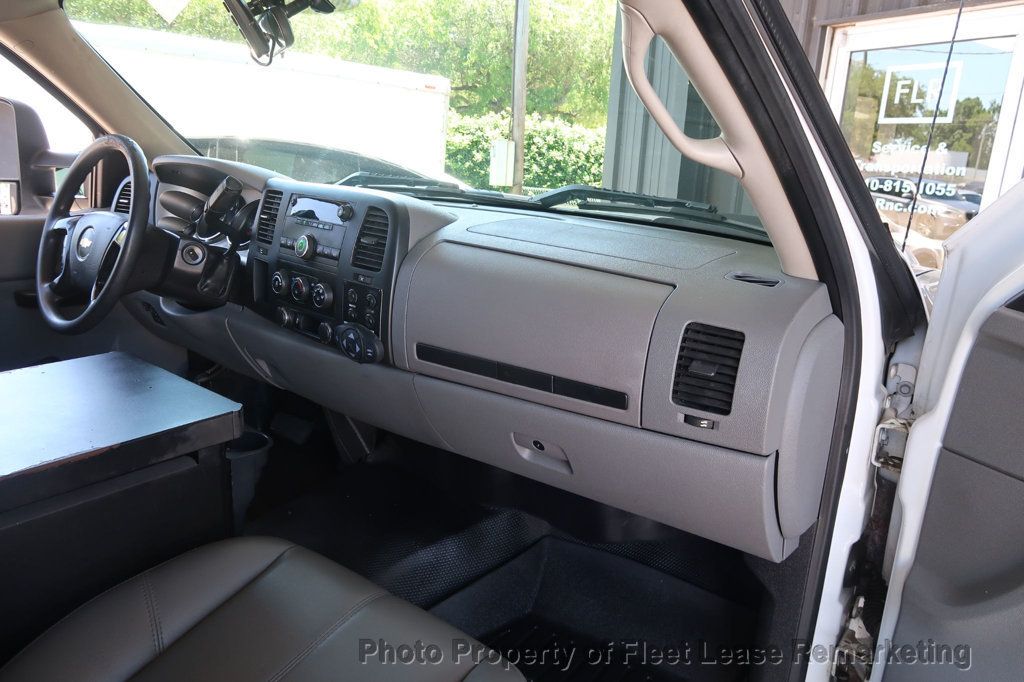 2013 Chevrolet Silverado 2500HD Silverado 2500HD 2WD Reg Cab Enc Fiberglass Utility Rack - 23036381 - 20