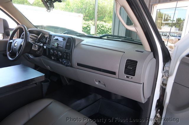 2013 Chevrolet Silverado 2500HD Silverado 2500HD 2WD Reg Cab Enc Fiberglass Utility Rack - 23036381 - 20