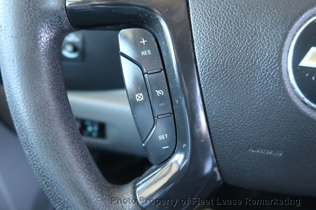 2013 Chevrolet Silverado 2500HD Silverado 2500HD 2WD Reg Cab Enc Fiberglass Utility Rack - 23036381 - 30