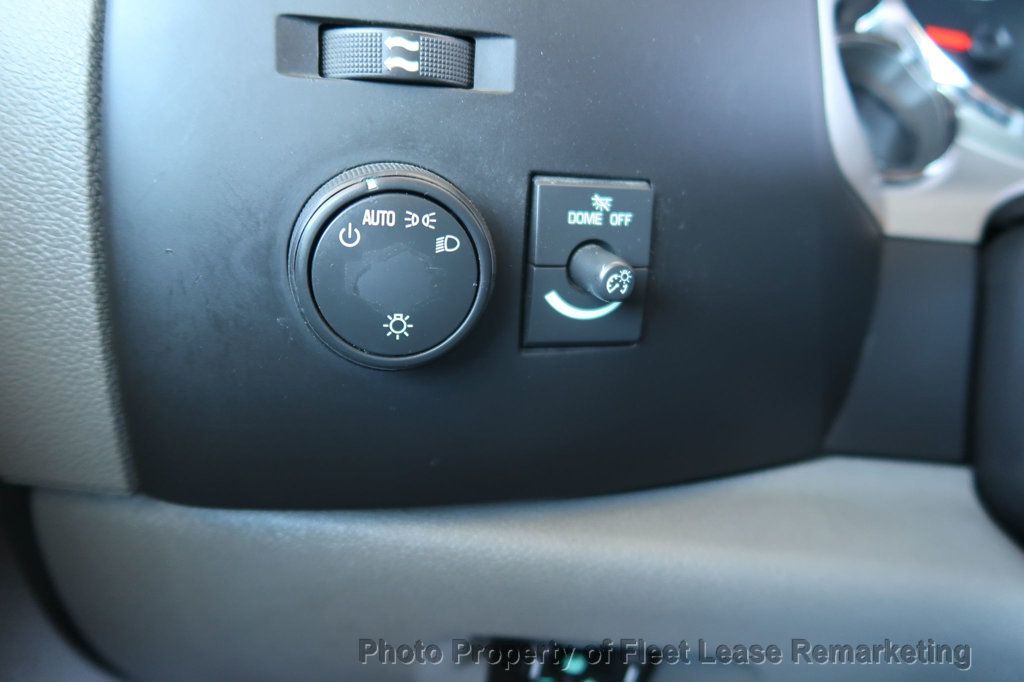 2013 Chevrolet Silverado 2500HD Silverado 2500HD 2WD Reg Cab Enc Fiberglass Utility Rack - 23036381 - 31