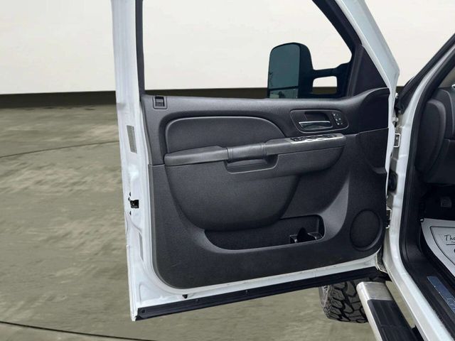 2013 Chevrolet Silverado 3500HD 4WD Crew Cab 153.7" SRW LTZ - 23015330 - 9