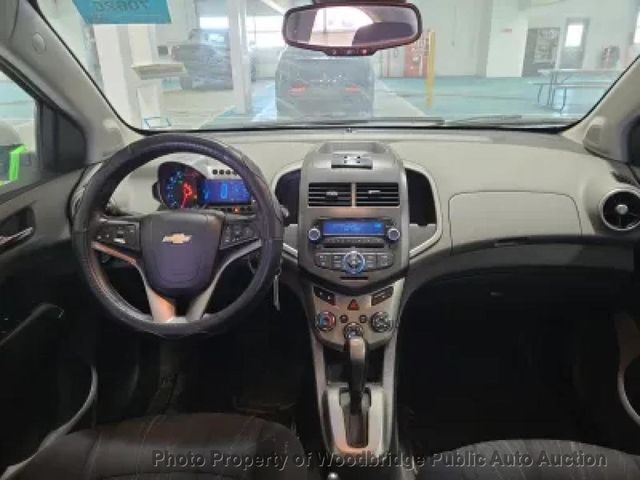 2013 Chevrolet Sonic 4dr Sedan Automatic LT - 22985502 - 6