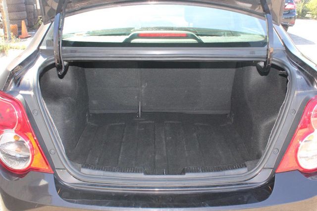 2013 Chevrolet Sonic 4dr Sedan Automatic LT - 22923707 - 12