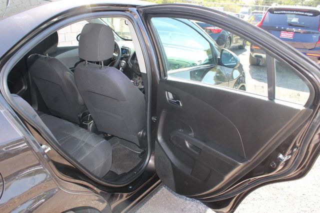 2013 Chevrolet Sonic 4dr Sedan Automatic LT - 22923707 - 13