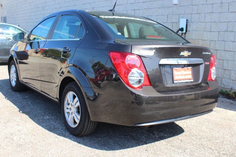 2013 Chevrolet Sonic 4dr Sedan Automatic LT - 22923707 - 1