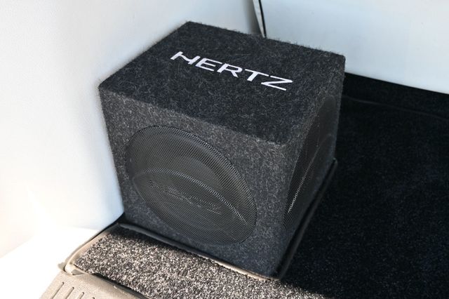 2013 Chevrolet Suburban CEO Conversion Like New  - 22932271 - 26