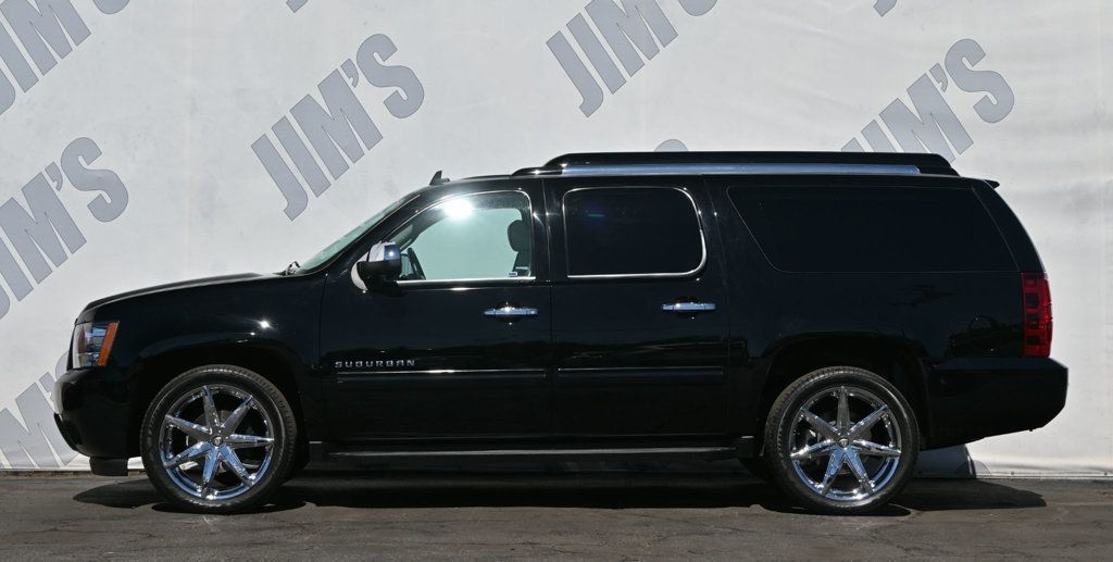 2013 Chevrolet Suburban LS photo 4