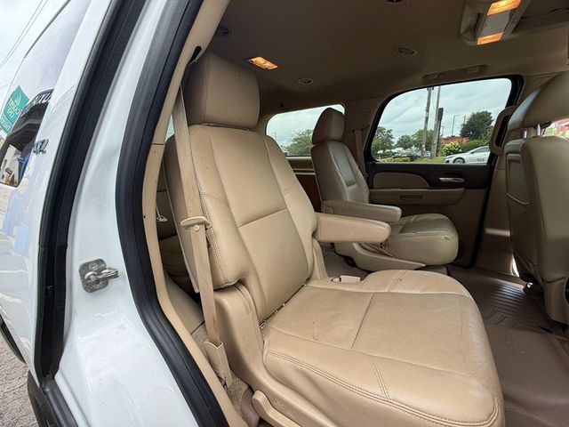 2013 Chevrolet Tahoe 2WD 4dr 1500 LTZ - 23057112 - 17