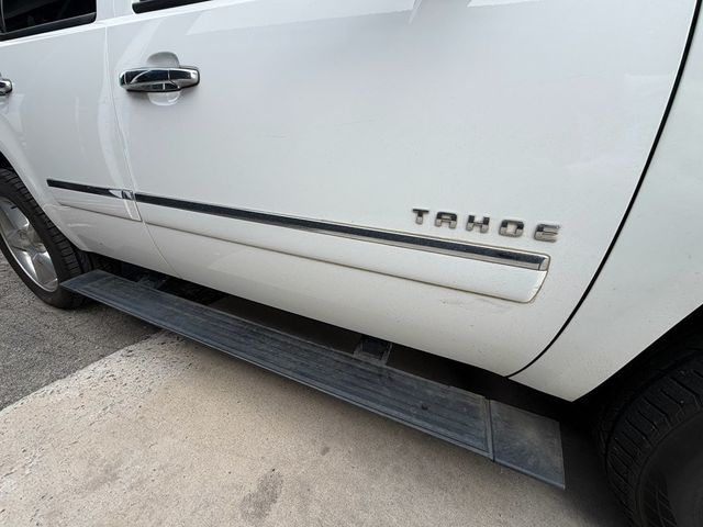 2013 Chevrolet Tahoe 2WD 4dr 1500 LTZ - 23057112 - 22