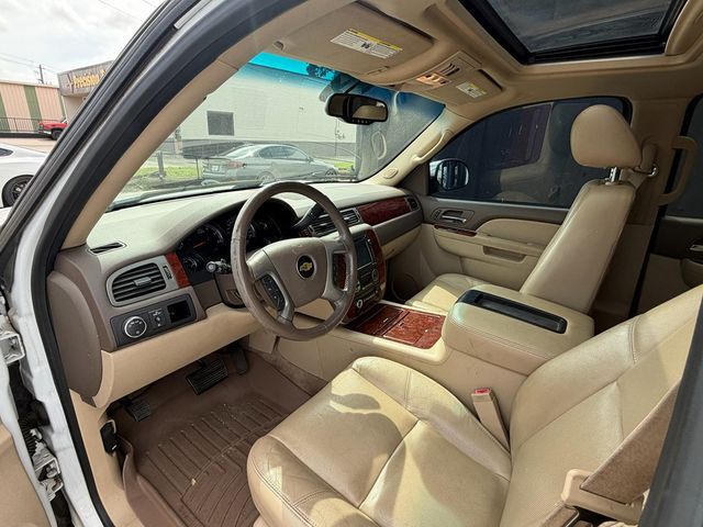 2013 Chevrolet Tahoe 2WD 4dr 1500 LTZ - 23057112 - 8