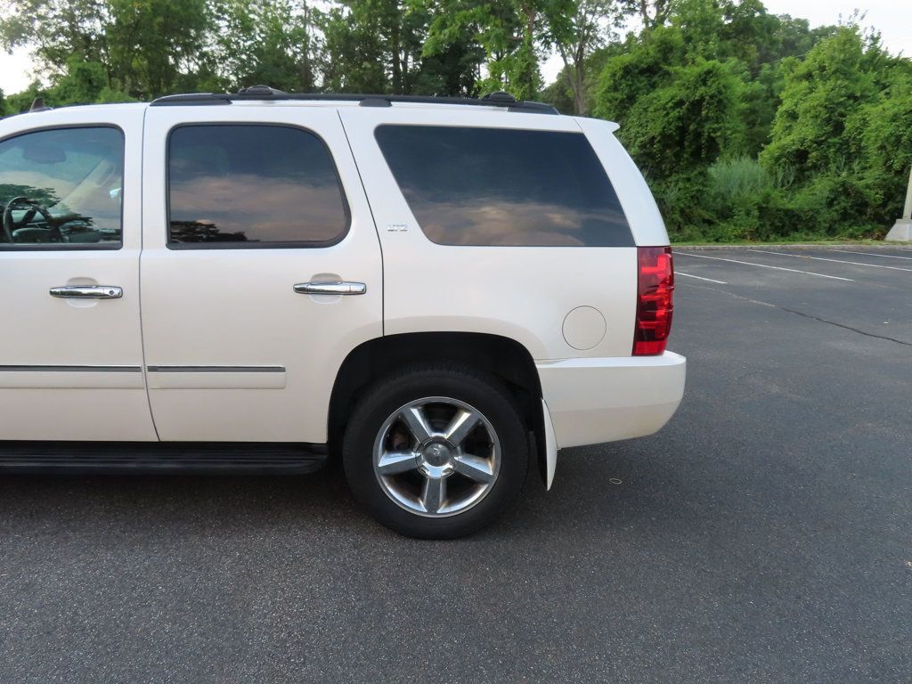 2013 Chevrolet Tahoe LTZ photo 11
