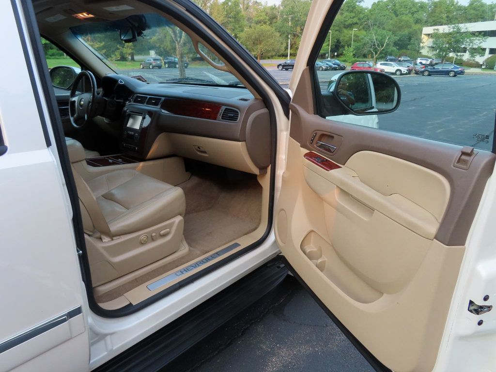 2013 Chevrolet Tahoe LTZ photo 24