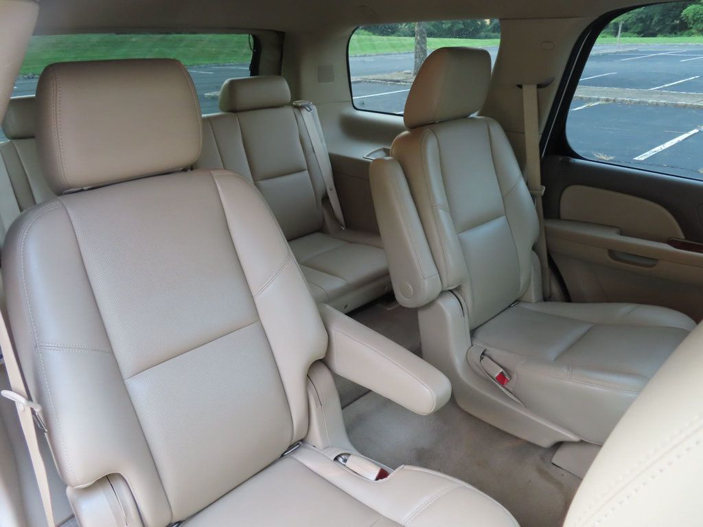 2013 Chevrolet Tahoe LTZ photo 29