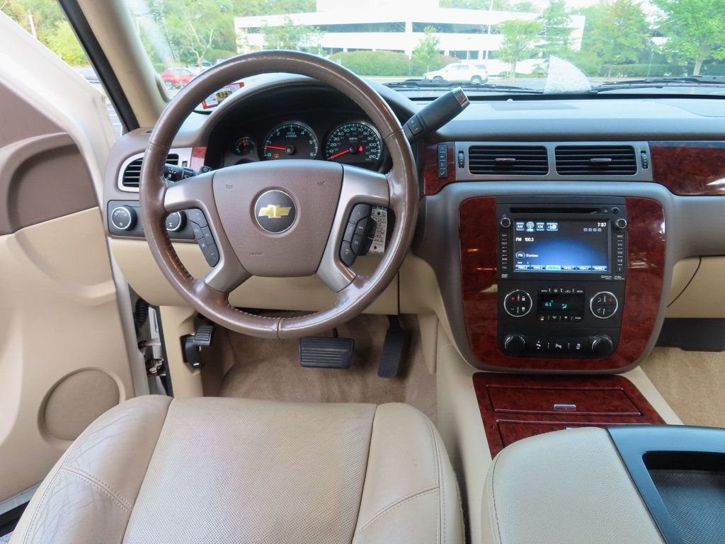 2013 Chevrolet Tahoe LTZ photo 34