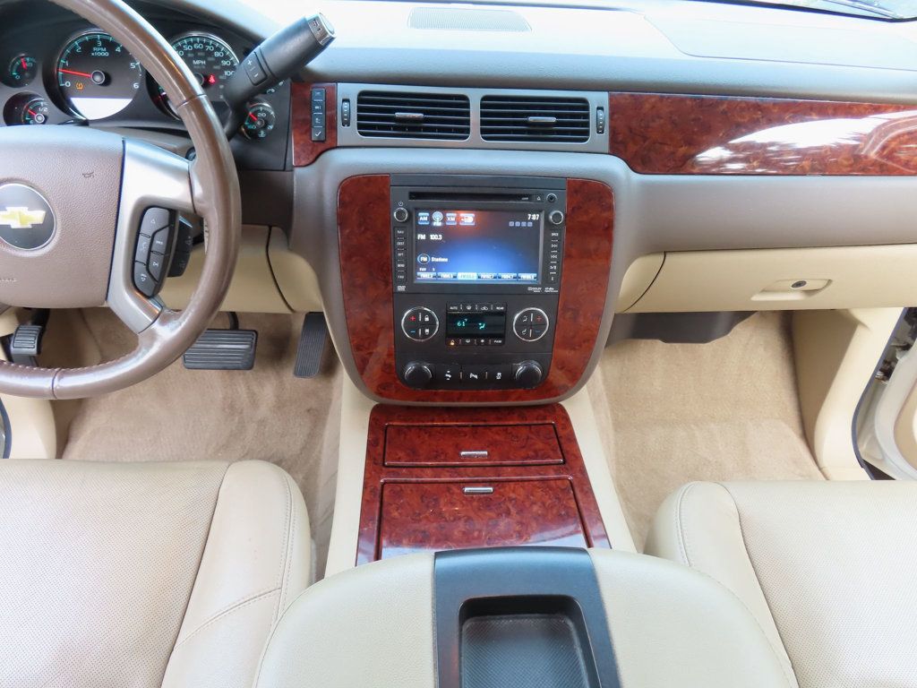 2013 Chevrolet Tahoe LTZ photo 36