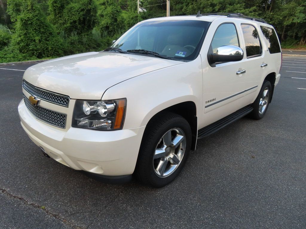 2013 Chevrolet Tahoe LTZ photo 4