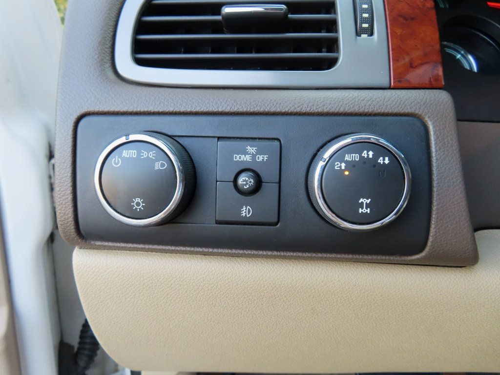 2013 Chevrolet Tahoe LTZ photo 41