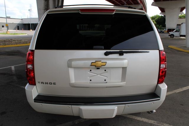 2013 Chevrolet Tahoe 4WD 4dr 1500 LTZ - 23037907 - 2