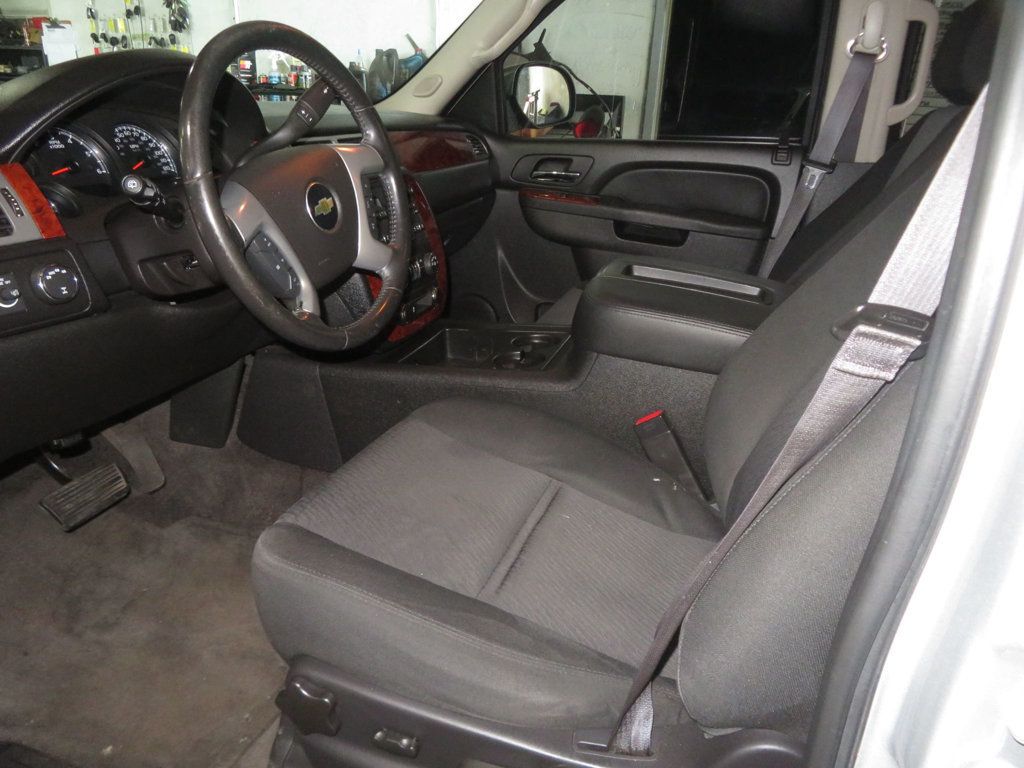 2013 Chevrolet Tahoe 4X4 CHEVY TAHE 3RD ROW SEAT EXTRA CLEAN 2OWNER AZ TAHOE  - 23007136 - 17