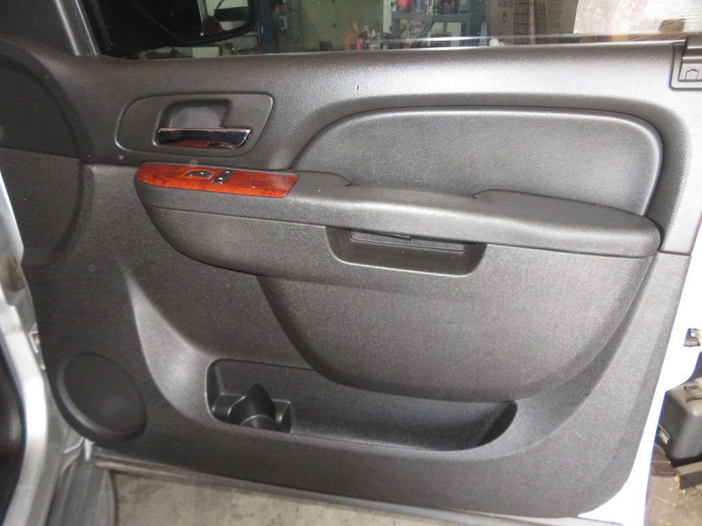 2013 Chevrolet Tahoe 4X4 CHEVY TAHE 3RD ROW SEAT EXTRA CLEAN 2OWNER AZ TAHOE  - 23007136 - 30