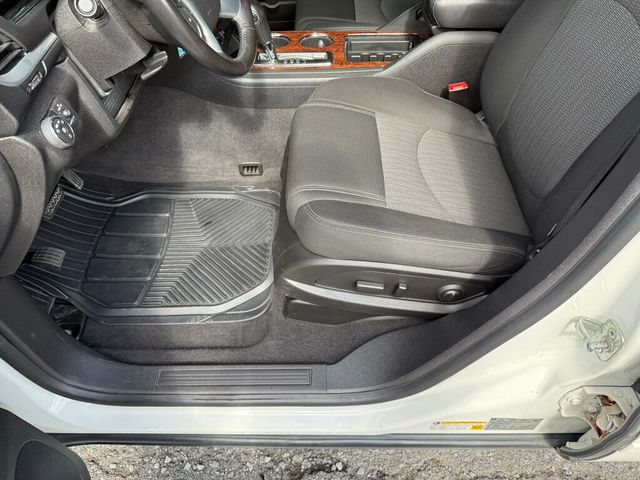 2013 Chevrolet Traverse AWD 4dr LT w/1LT - 23046022 - 19