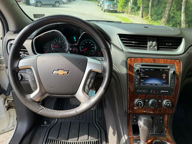 2013 Chevrolet Traverse AWD 4dr LT w/1LT - 23046022 - 22