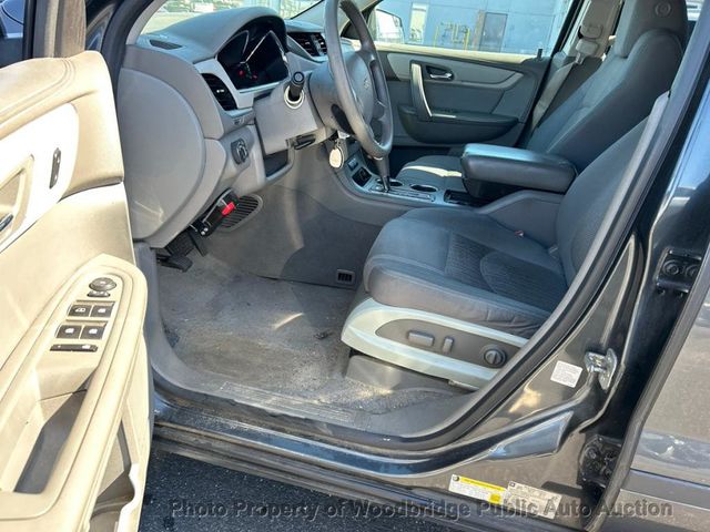 2013 Chevrolet Traverse FWD 4dr LS - 23003930 - 6