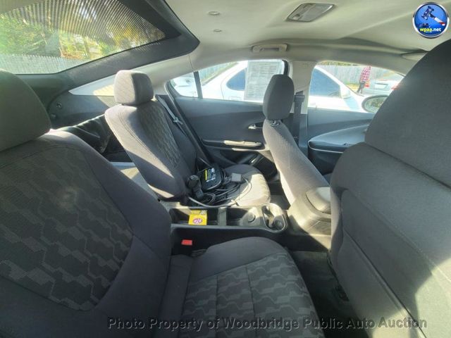 2013 Chevrolet Volt 5dr Hatchback - 22933403 - 4