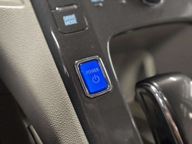 2013 Chevrolet Volt 5dr Hatchback - 22975304 - 30