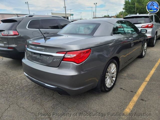 2013 Chrysler 200 2dr Convertible Limited - 23070483 - 2