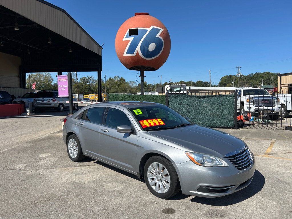 2013 Chrysler 200